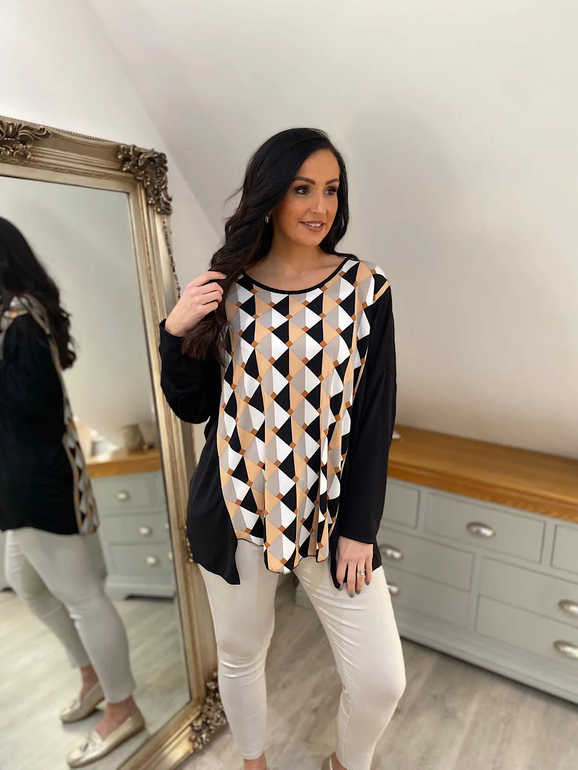 Black Geometric Pattern Top Mollie