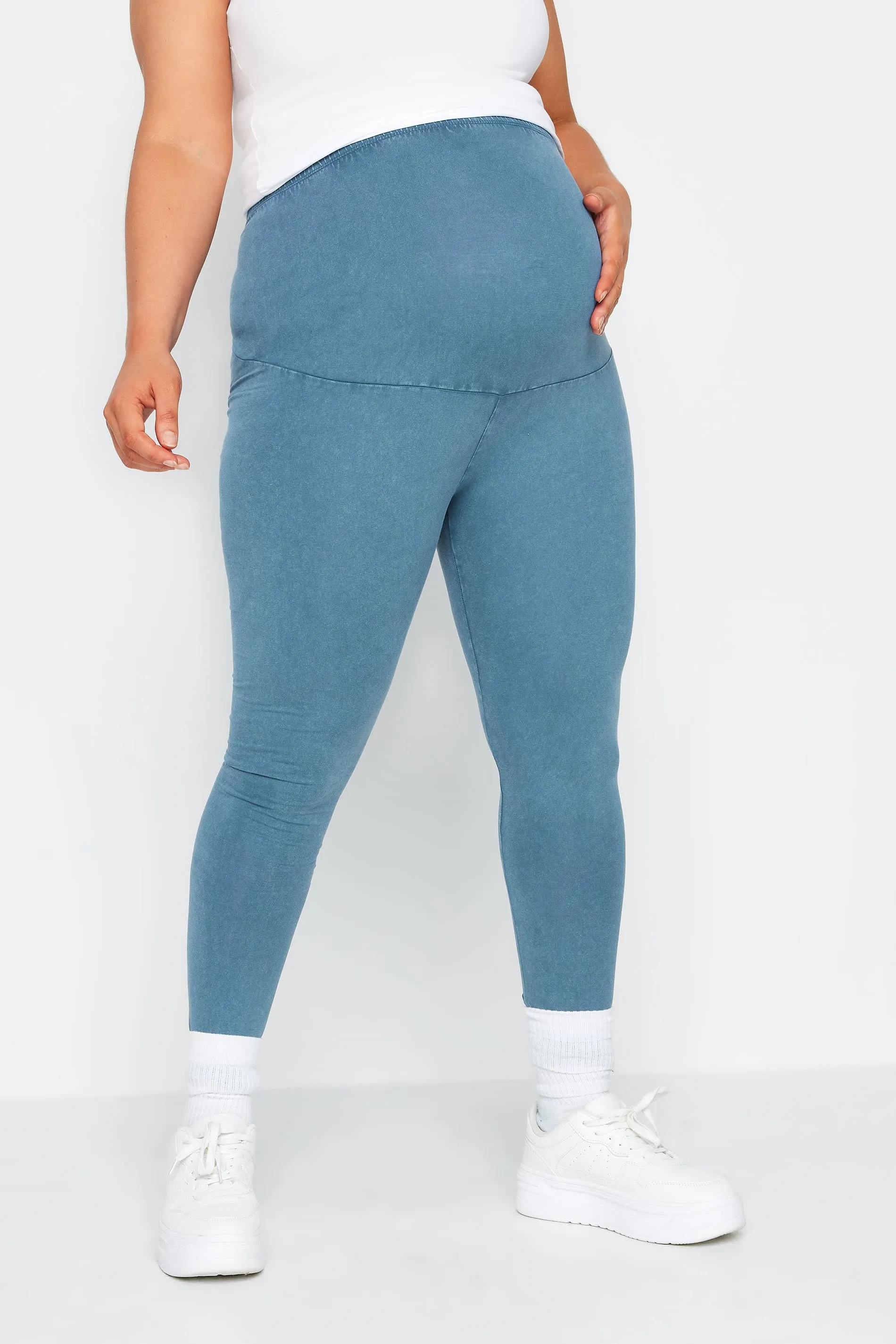 BUMP IT UP MATERNITY Curve Blue Acid Wash Leggings