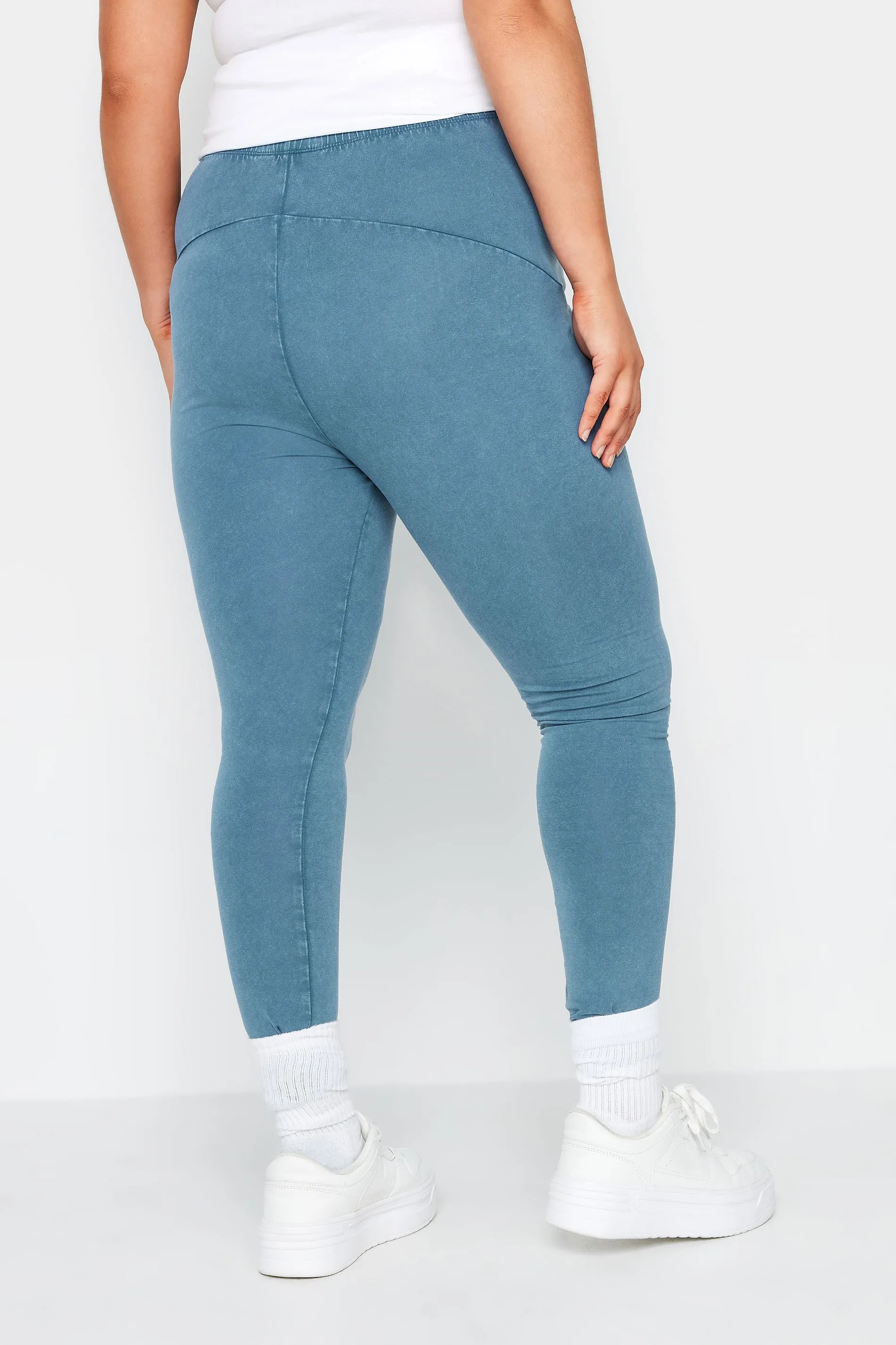 BUMP IT UP MATERNITY Curve Blue Acid Wash Leggings