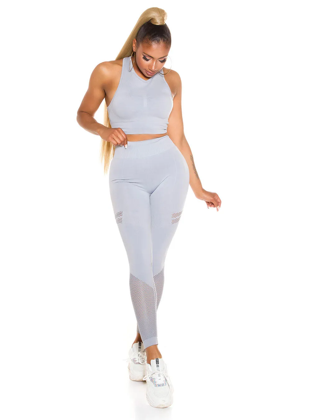 KouCla Sporty Set Crop Top and Push-up Leggings