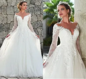 Long Sleeves Lace Appliques Wedding Gown