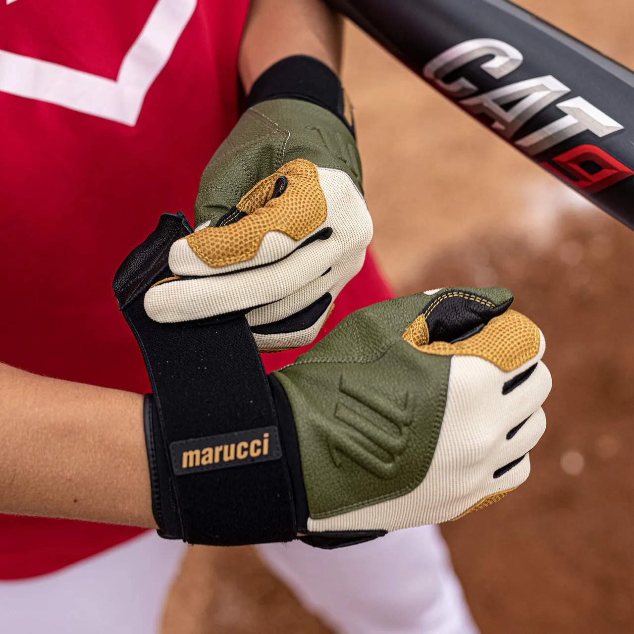 Marucci Blacksmith Adult Batting Gloves: MBGBKSMFW