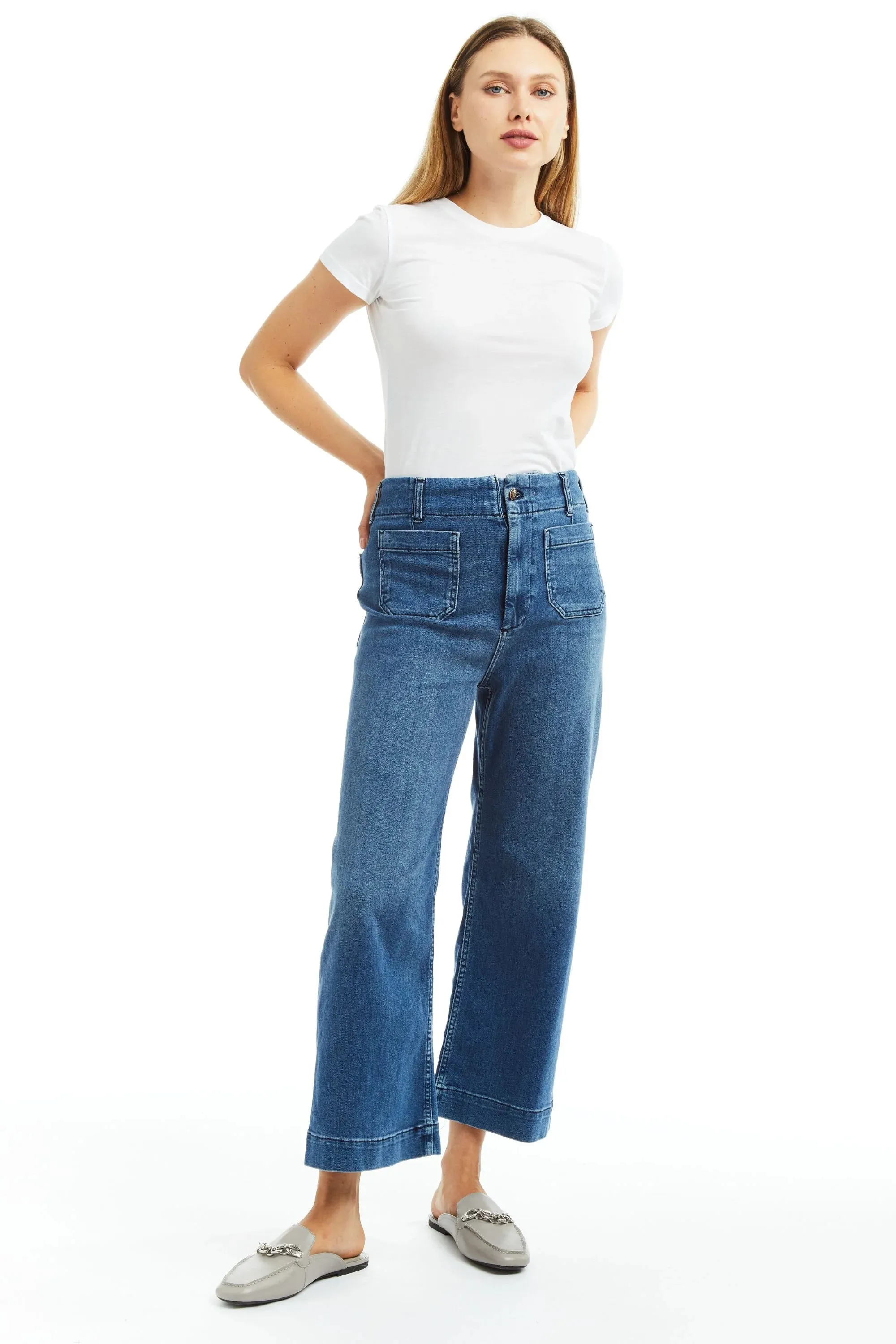 PATCH POCKET WIDE LEG