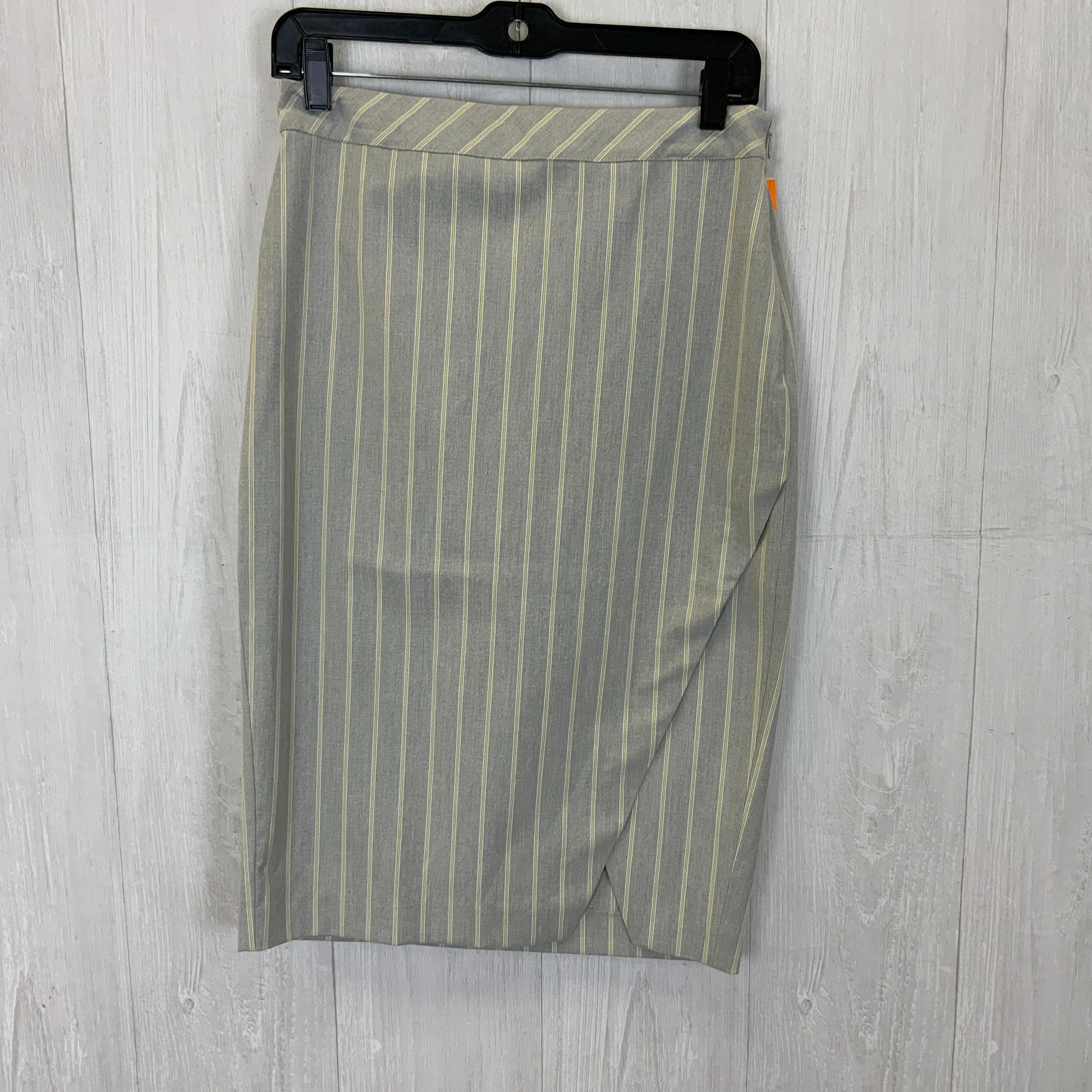 Skirt Midi By Banana Republic O  Size: 4