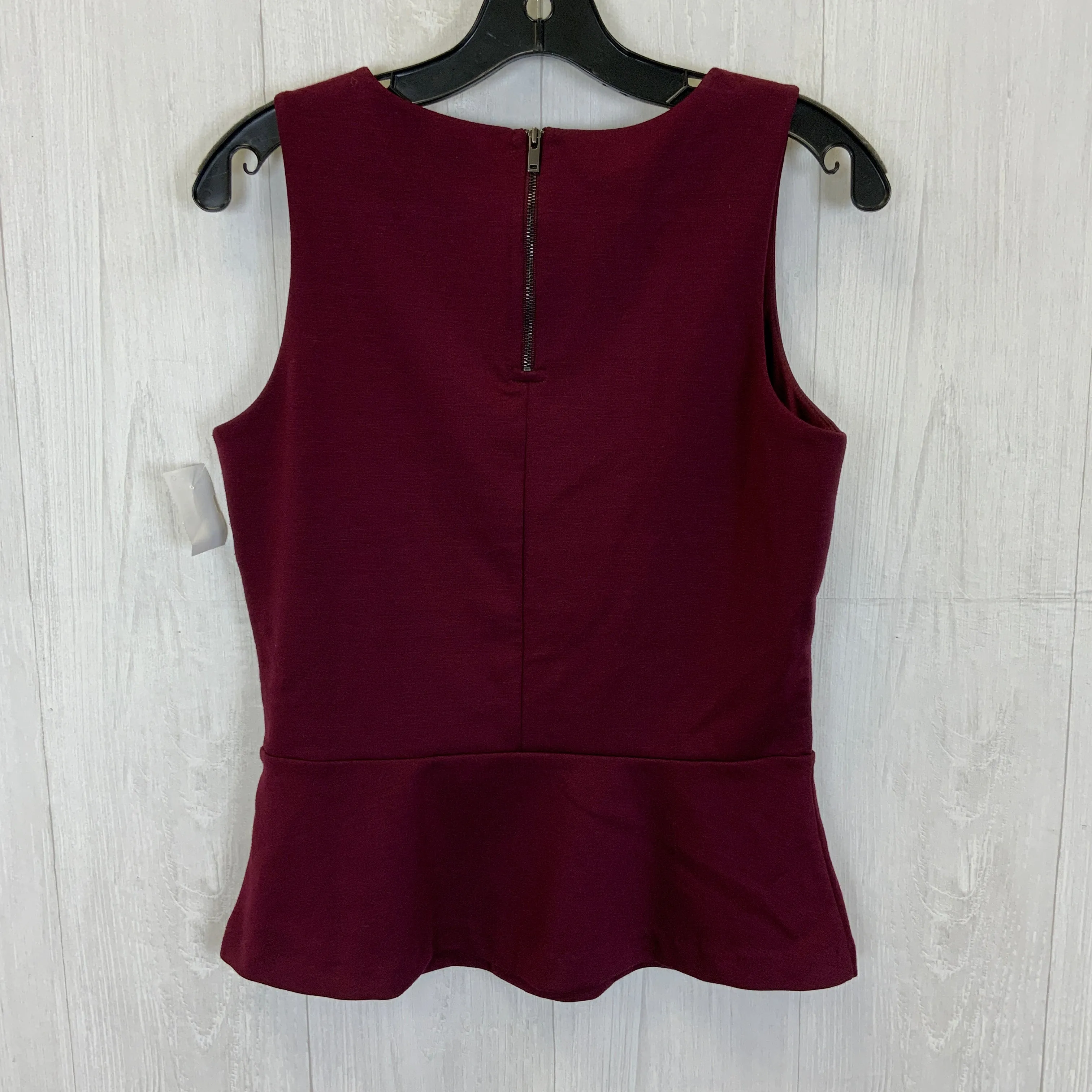 Top Sleeveless By Banana Republic O  Size: 4